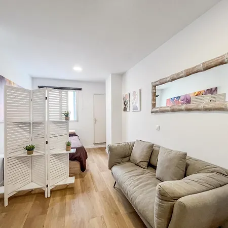 Aircon Studio Las Canteras - 2 Min Walk To Beach Apartment